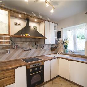 4 Bedroom Villa with Pool and Annex near Porec, Sleeps 8